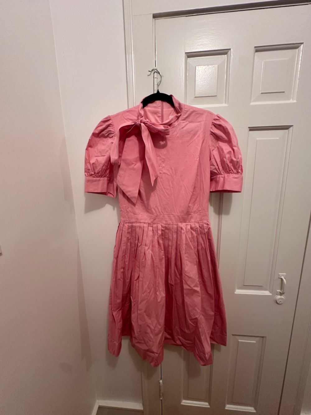 Gal Meets Glam Pink Bow-Neck Puff Sleeve Dress - Picture 5 of 10